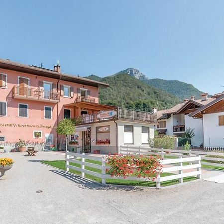 Ledro Lake Suite "Pur" Mezzolago Luaran gambar