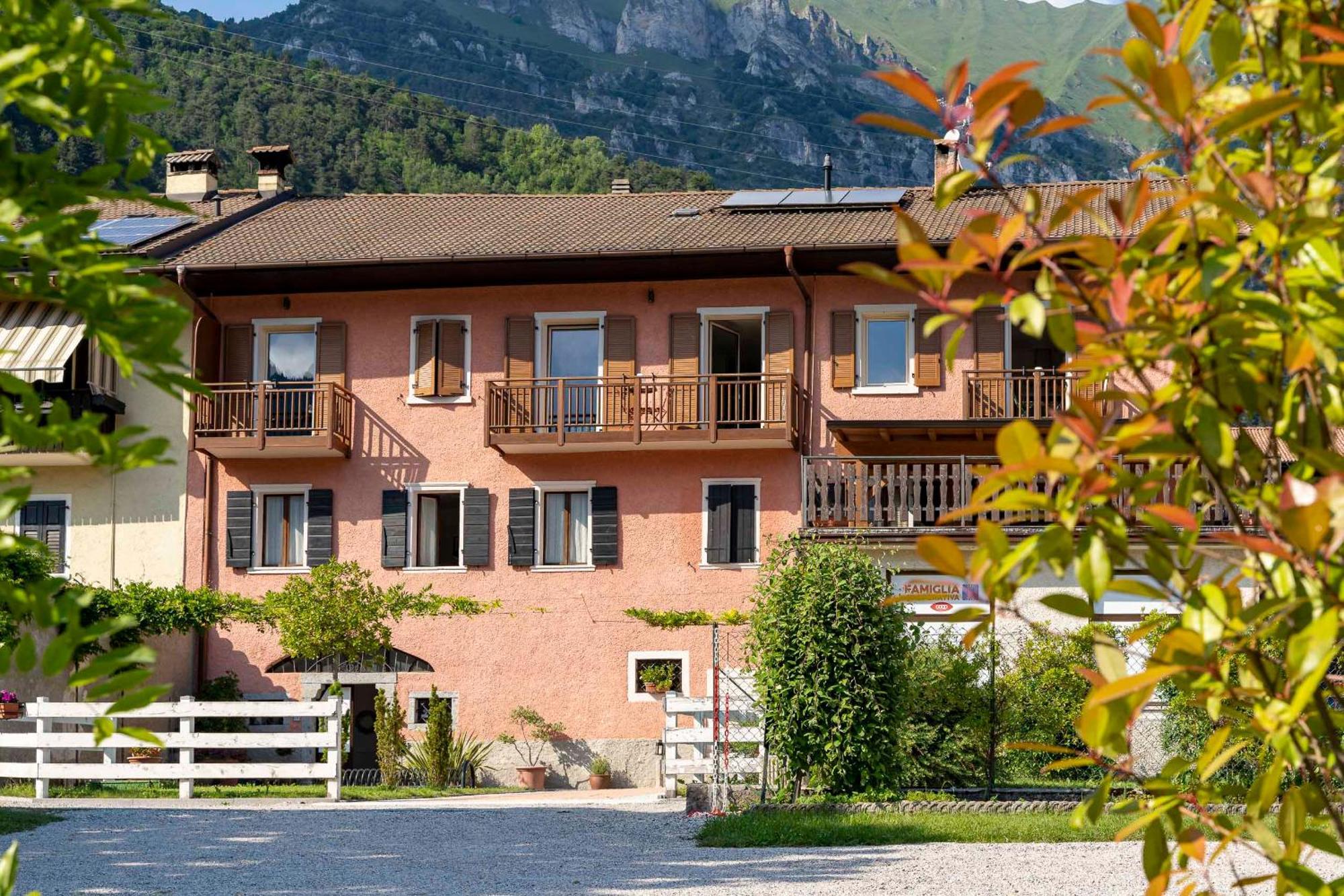 Ledro Lake Suite "Pur" Mezzolago Luaran gambar
